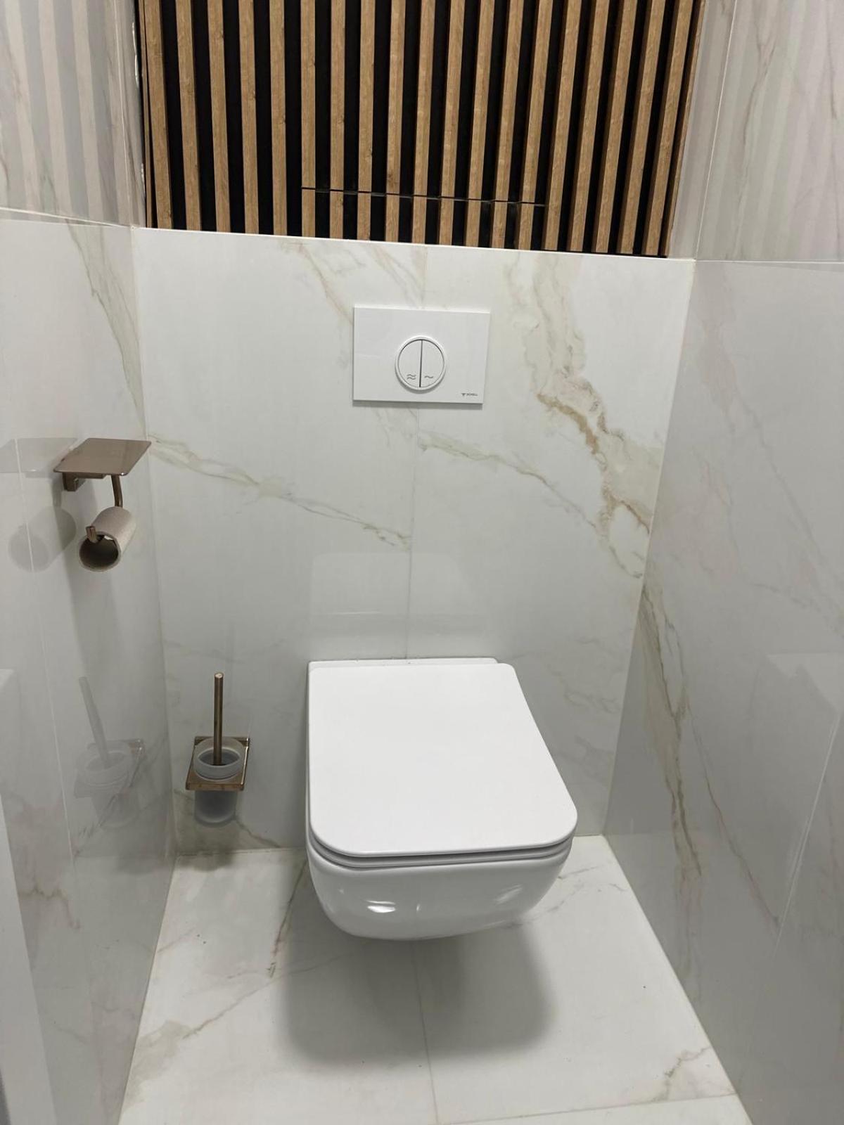 Luxury Apartment - Astro Dunajska Streda Bagian luar foto